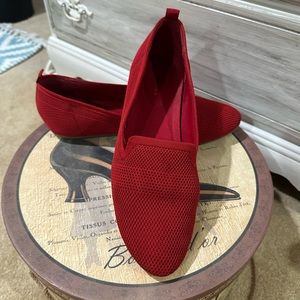 Red mesh flats size 11
